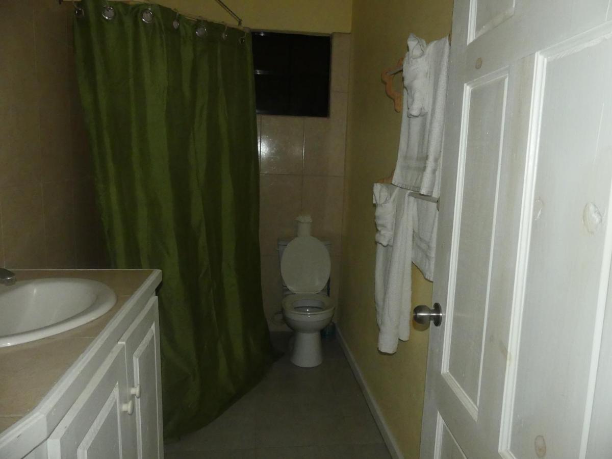 Southern Haven Guesthouse Laborie 外观 照片