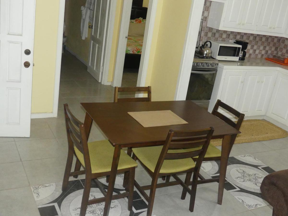 Southern Haven Guesthouse Laborie 外观 照片