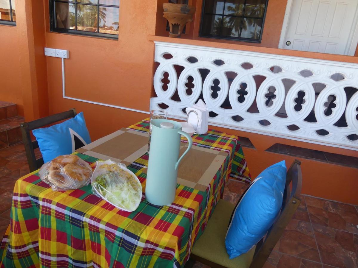 Southern Haven Guesthouse Laborie 外观 照片